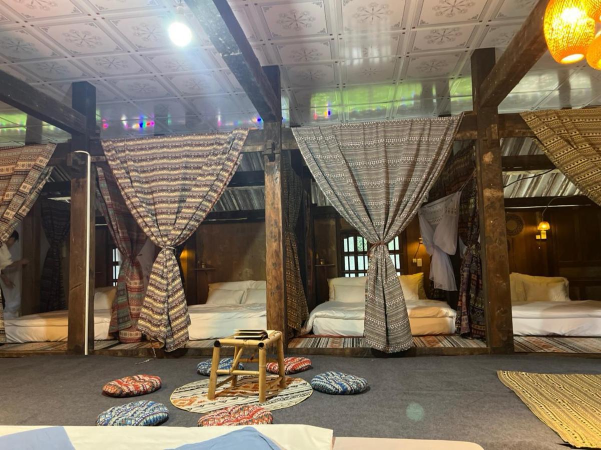 Du Gia Thu'S Homestay Làng Cac Buitenkant foto